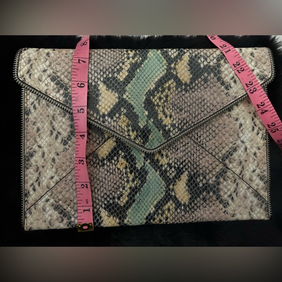 Rebecca Minkoff Clutch (never worn) - Picture 6 of 8